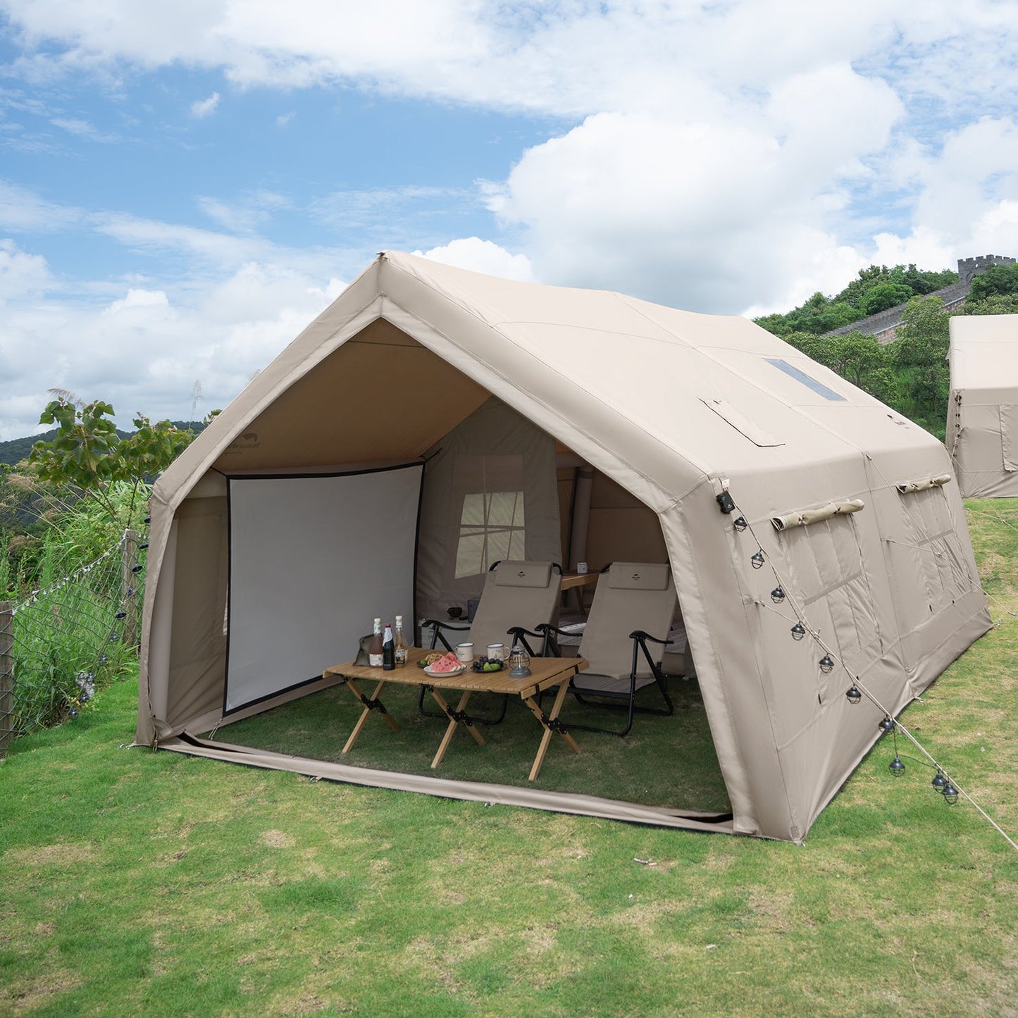 NH004 | NATUREHIKE CNH22ZP012 _ 17.2 Inflatable Air Tent |