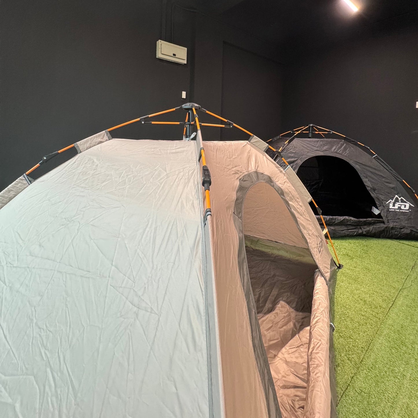 LF003-004 LFO GJ-2022 XS Auto-Tent ,Single-layer hydraulic Automatic Tent 1-2 person