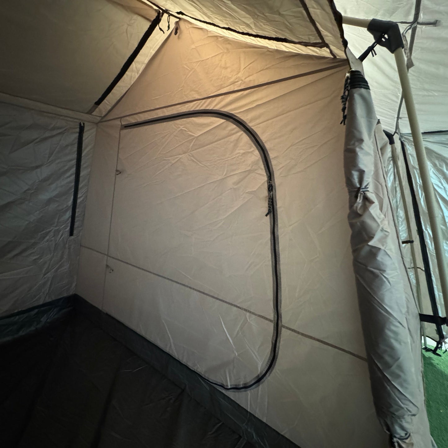 LF008-009 LFO GJ-1895 Medium Manual Family Tent, 4-5 Persons