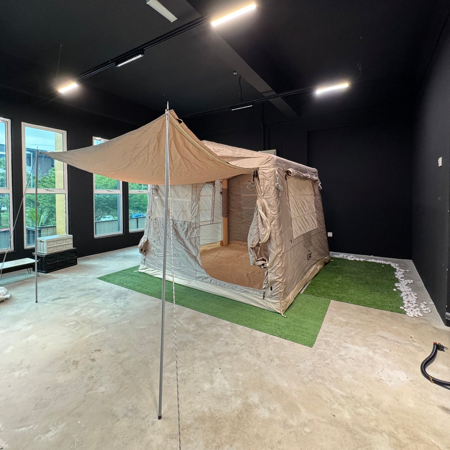 LF007 LFO No 5 Inflatable Tent KHAKI