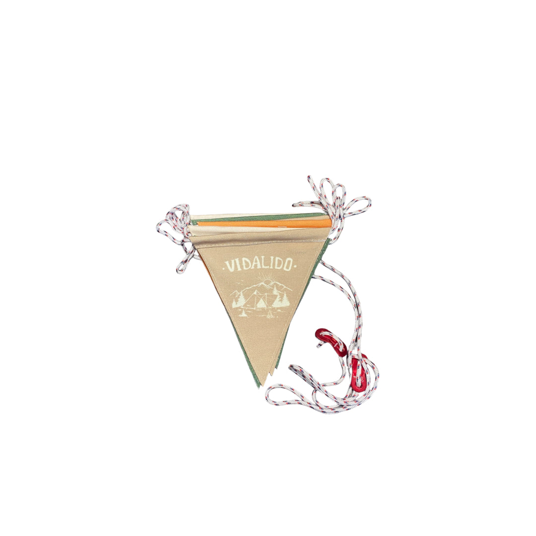 VD027 | VIDALIDO Felt pennant (4.8m/12 flags)