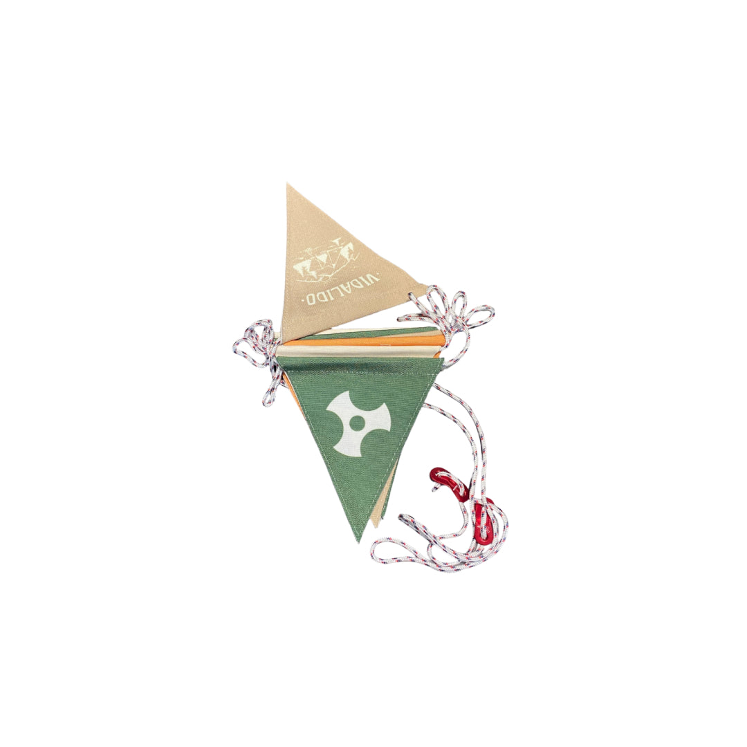 VD027 | VIDALIDO Felt pennant (4.8m/12 flags)
