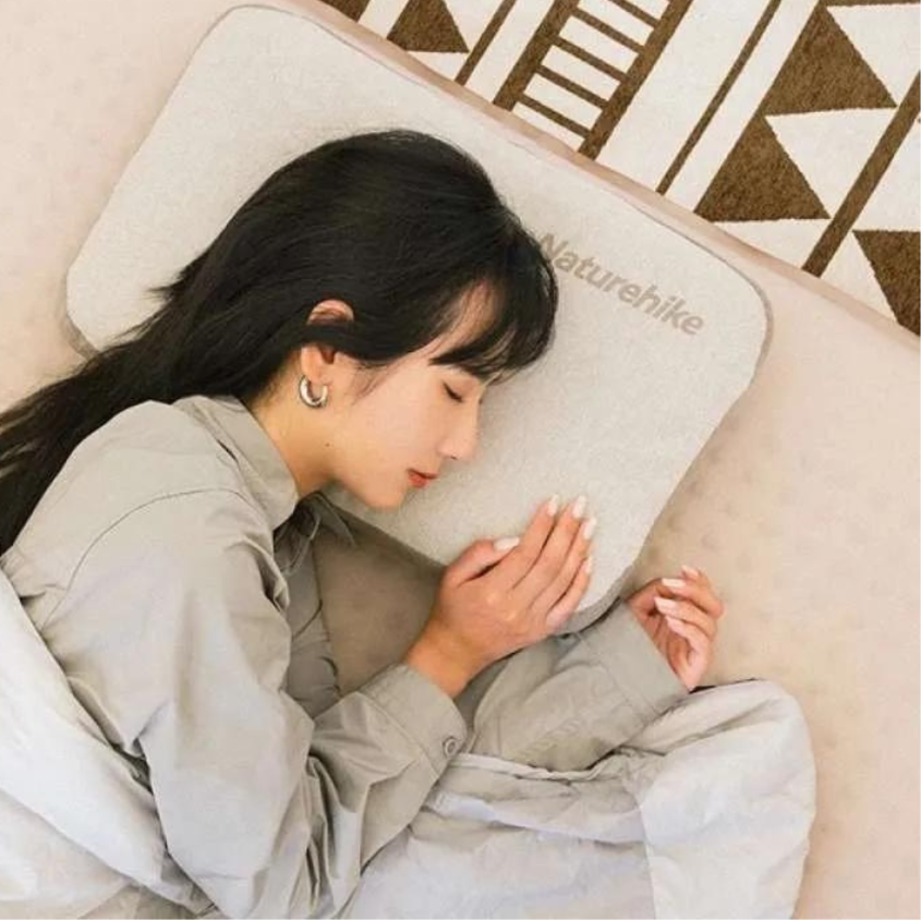 NH061-NH22ZT002 NATUREHIKE Memory Foam Comfort Square Pillow